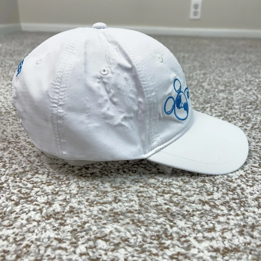 Disney Vacation Club Mens Hat Cap Strap Back One Size White Member Mickey Logo